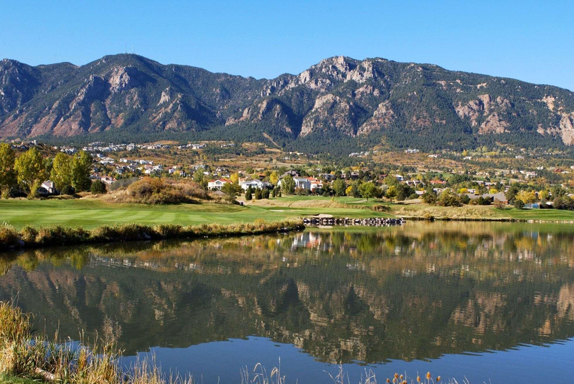 Cheyenne Mountain Resort, A Destination By Hyatt Hotels Colorado Springs Exterior foto